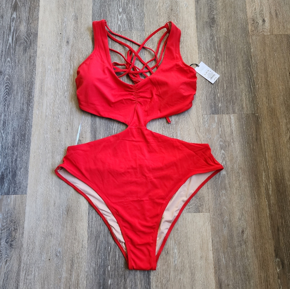 NWT SHADE AND SHORE ONE PIECE SWIMSUIT